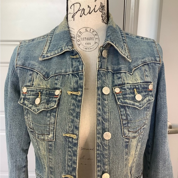 💥 Cropped Denim Jacket 💥 - Picture 4 of 11